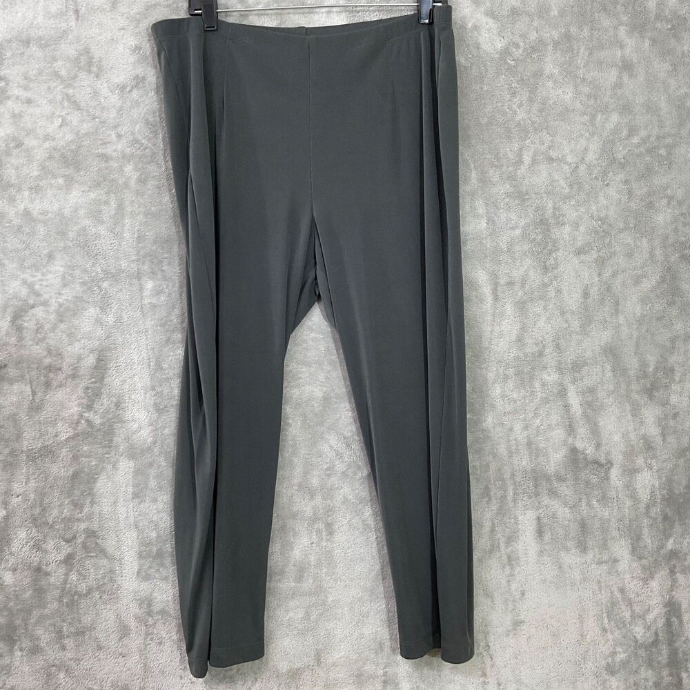 Chico's Easywear Women's  Pull On Straight Leg Slinky Pants Size 2 /US size L